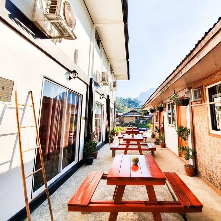 Отель Keira Backpackers Эль-Нидо Экстерьер фото